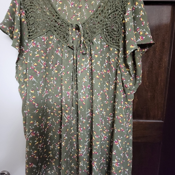 Lane Bryant Tops - Green floral dress top